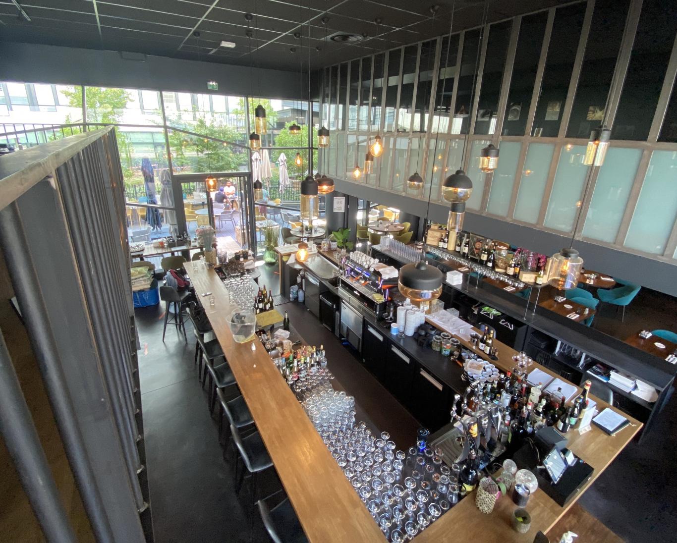 Restaurant le 77