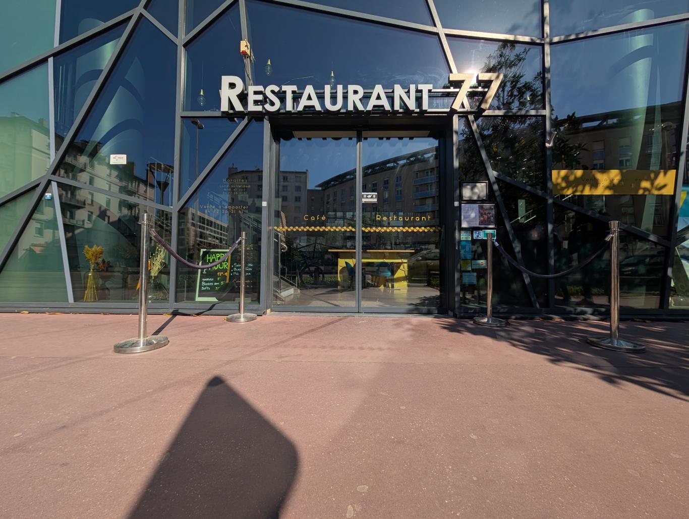 Restaurant le 77
